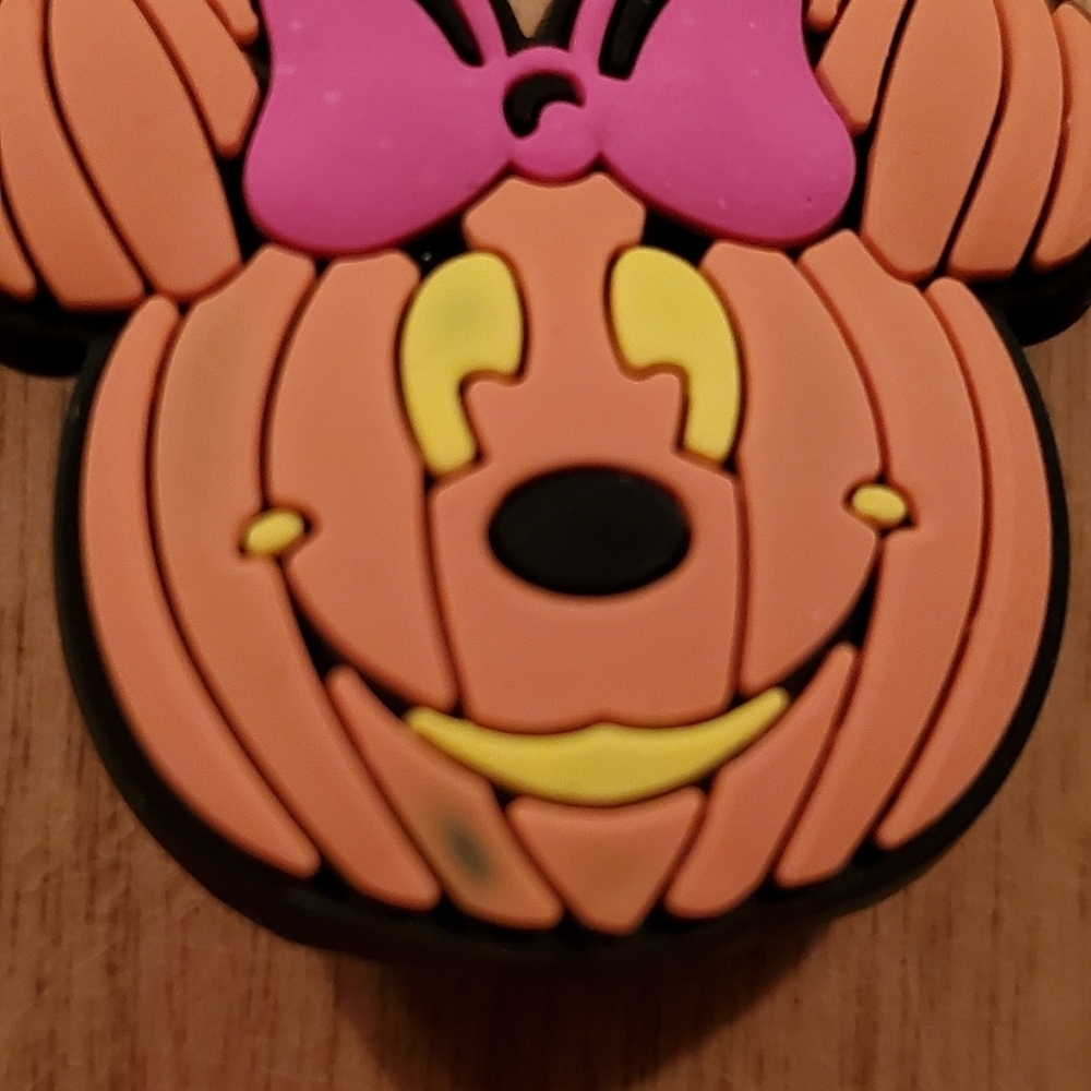 Pumpkin Minnie Croc Charm Halloween - Picture 2 of 3